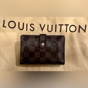 Louis Vuitton Damier Ebene small wallet